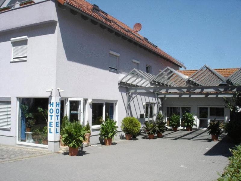 Hotel Papillon Lappersdorf  Buitenkant foto