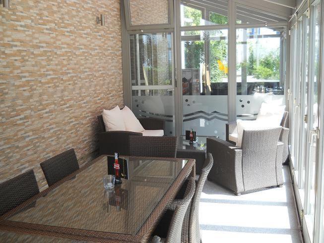 Hotel Papillon Lappersdorf  Buitenkant foto